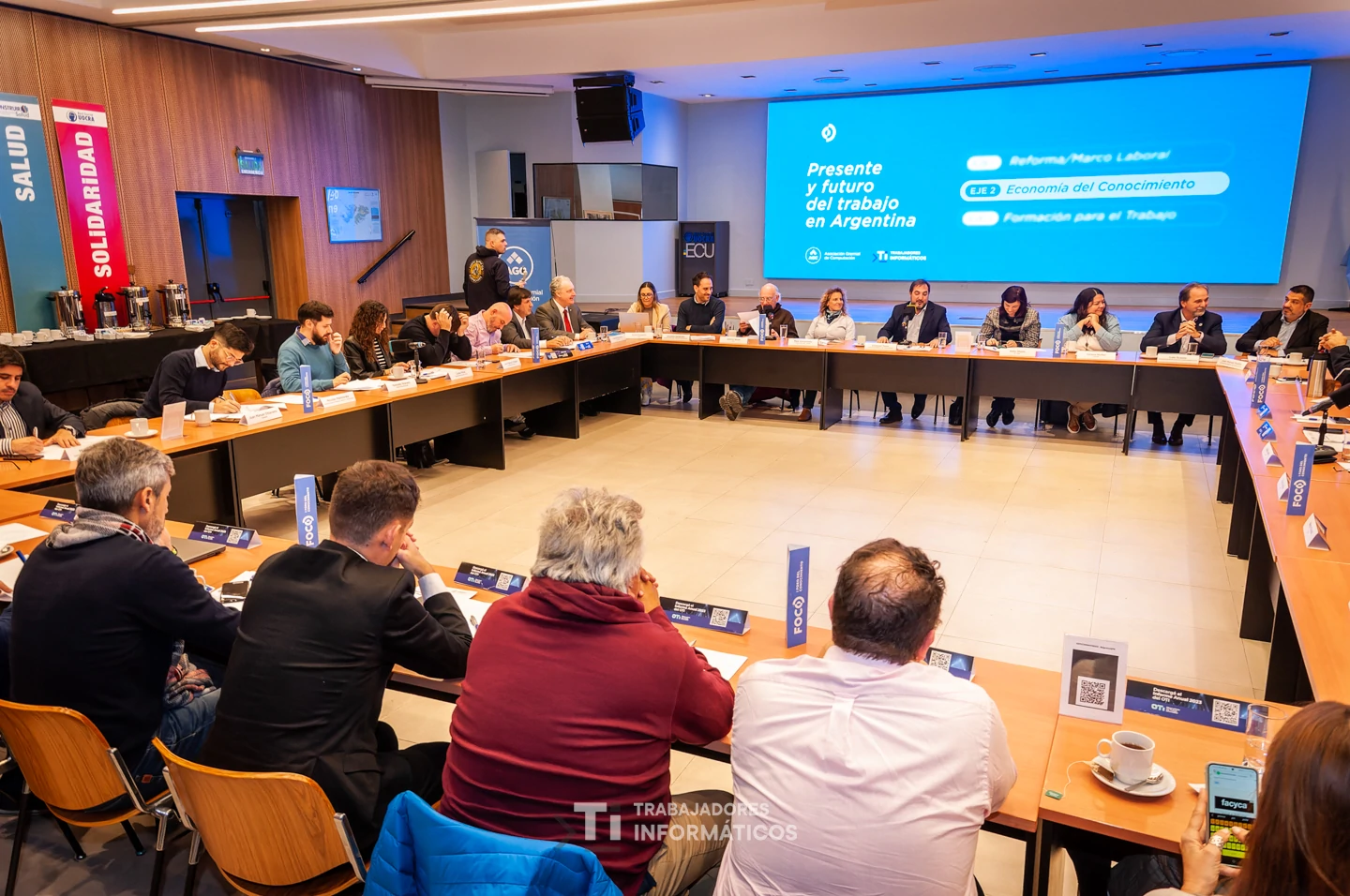 Comunidades informáticas en un encuentro